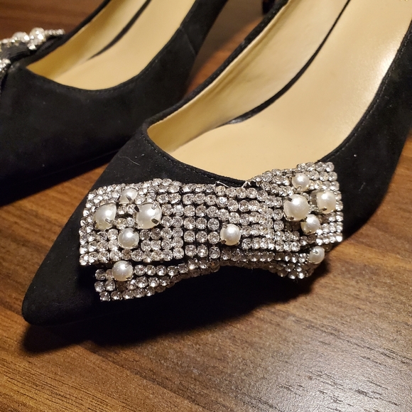 Ann Taylor NWoT Suede Kitten Heel Rhinestone Bow - Picture 8 of 8